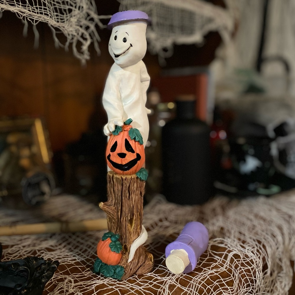1995, 2 in 1 ghost Candlestick holder.